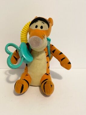 Disney Winnie the Pooh Tigger Bouncer Backpack Plush Pull and Clasp Vintage Y2K